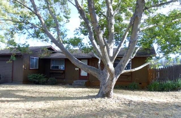 1st image of 513 Lawrence Ln