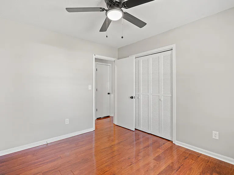 604 Rusty Rd — Photo 9