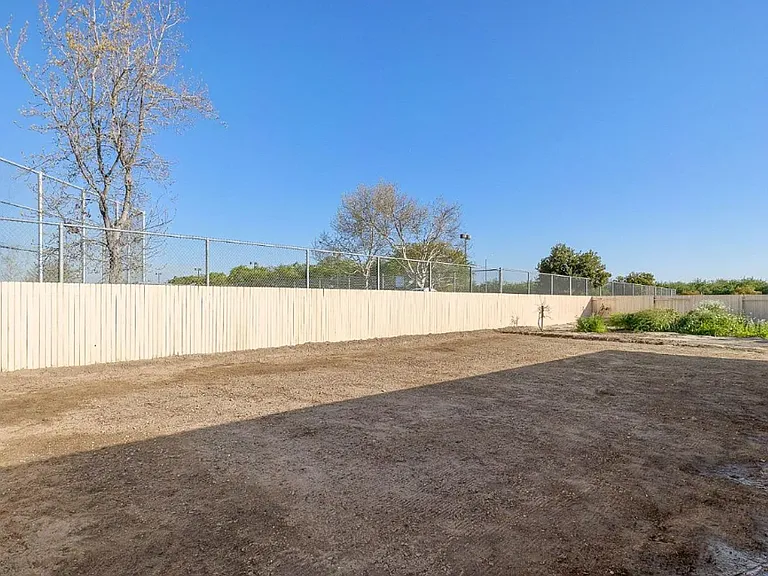 8018 Cuyama River St — Photo 37