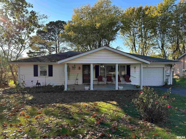 320 N Fly Ave, Goreville, IL 62939