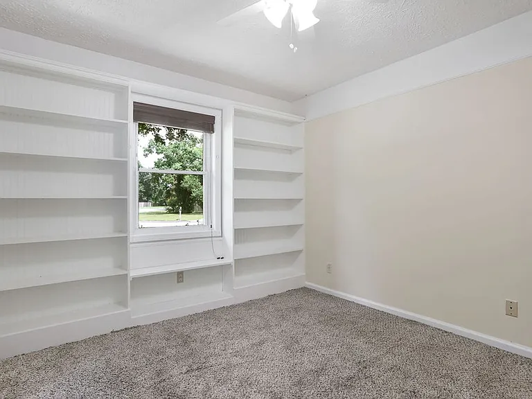 1 Cambridge Ct — Photo 20