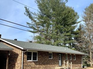 296 Old Lock And Dam 31, Firebrick, KY 41174