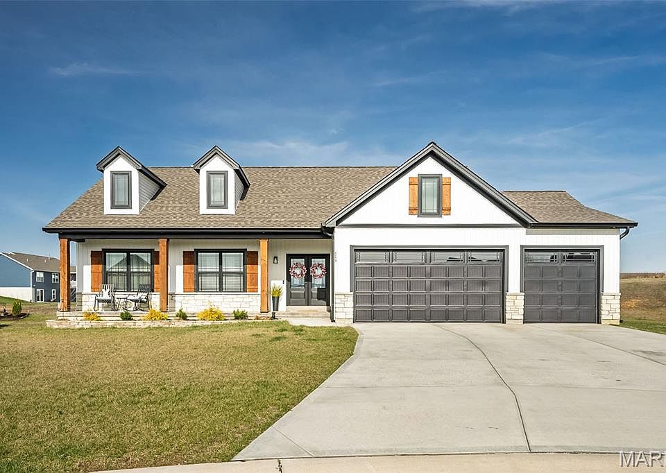 1st image of 619 Schapers Ct