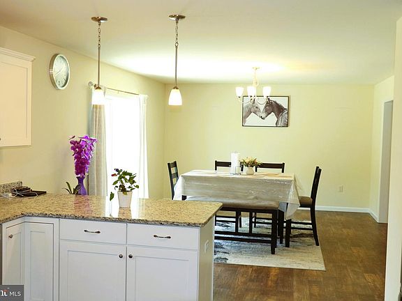 5th image of 83 Bennington Way