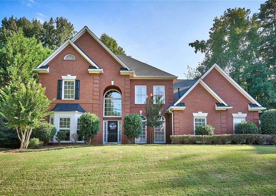 1st image of 630 Lake Medlock Ct