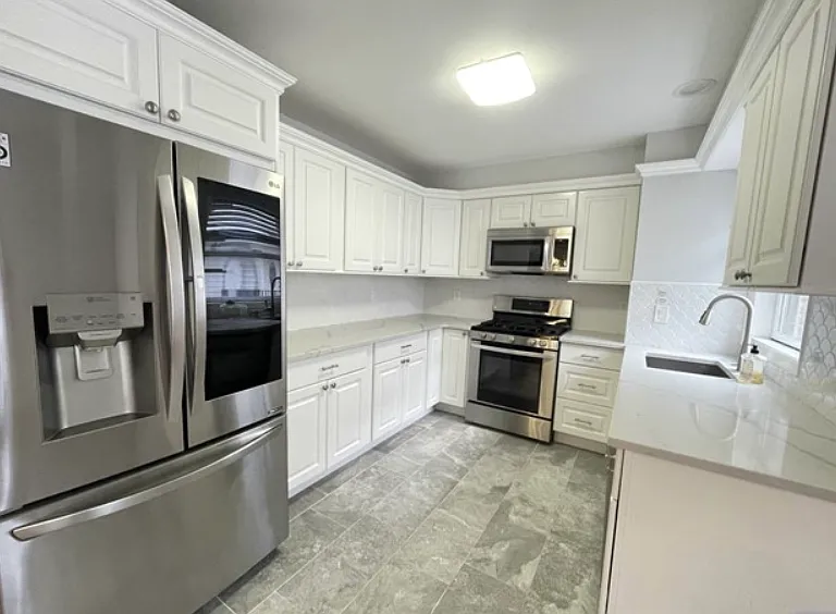 29 Columbus Dr #A — Photo 8