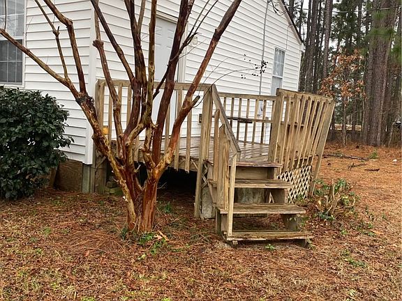 2nd image of 318 Robert Sands Rd