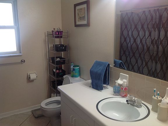 5th image of 312 Faye Cir N