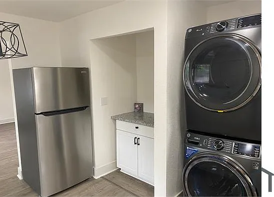 635 Jett St NW #8 — Photo 1