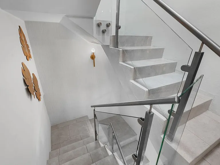 1854 Avenue McLeary B4 Chateau — Photo 26