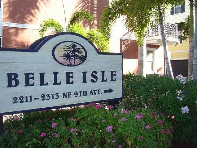1st image of 2217 NE 9th Avenue #2217