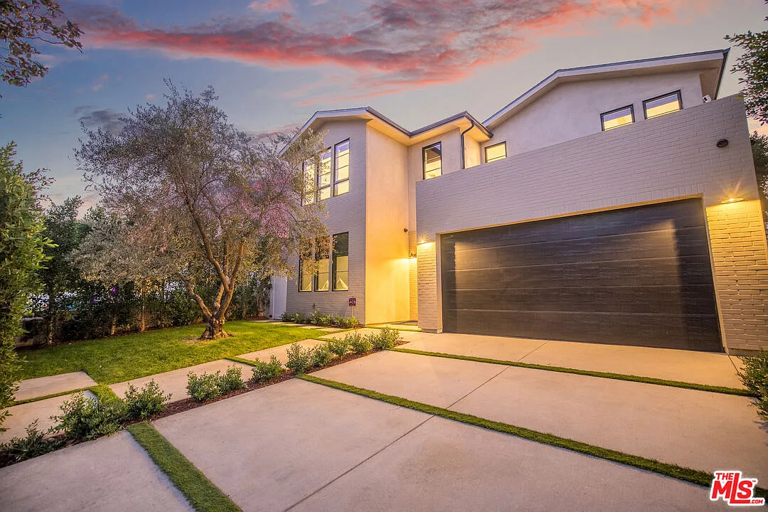 6 bed, 7.0 bath, 4000 sqft, $23,950 — Photo 2