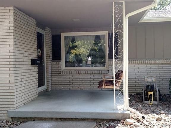 2nd image of 2813 Linda Ln