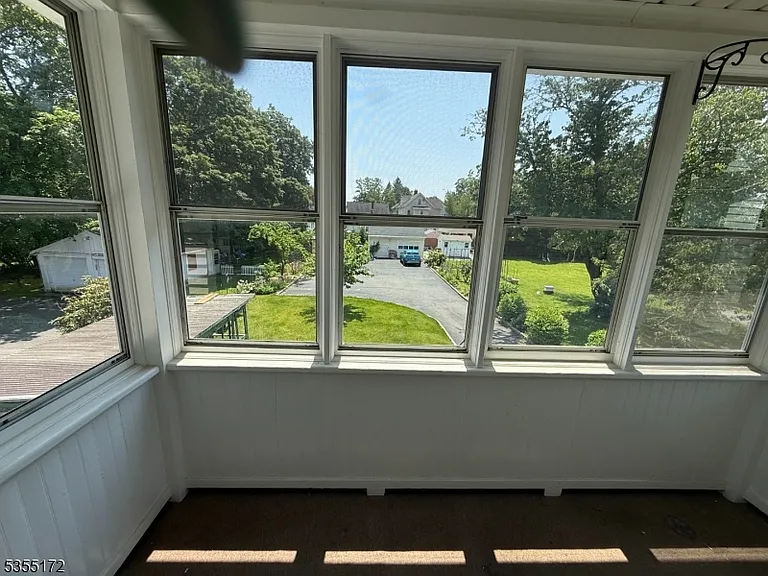 19 E Hanover Ave — Photo 25