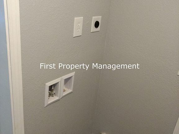 5th image of 1304 Dugdale St