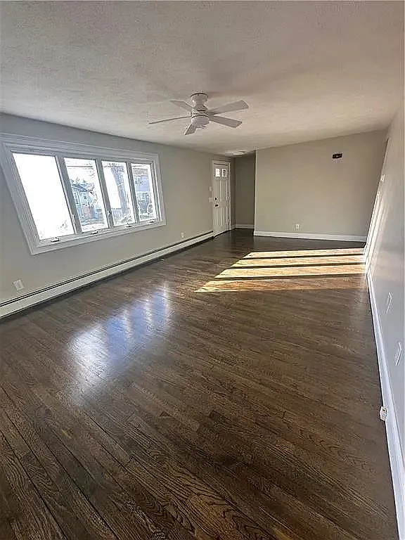 Building Photo - 76 Lake St #74
