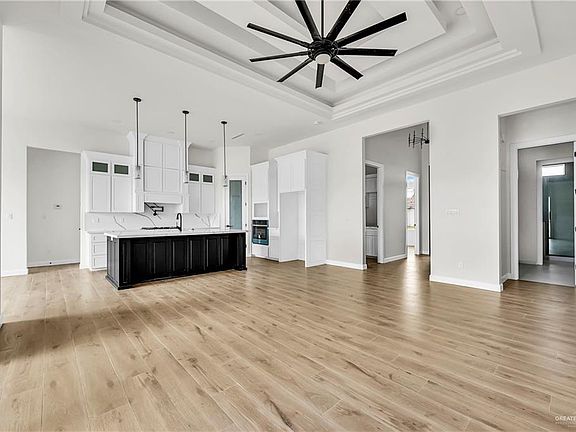 2nd image of 2613 Ulex Ave