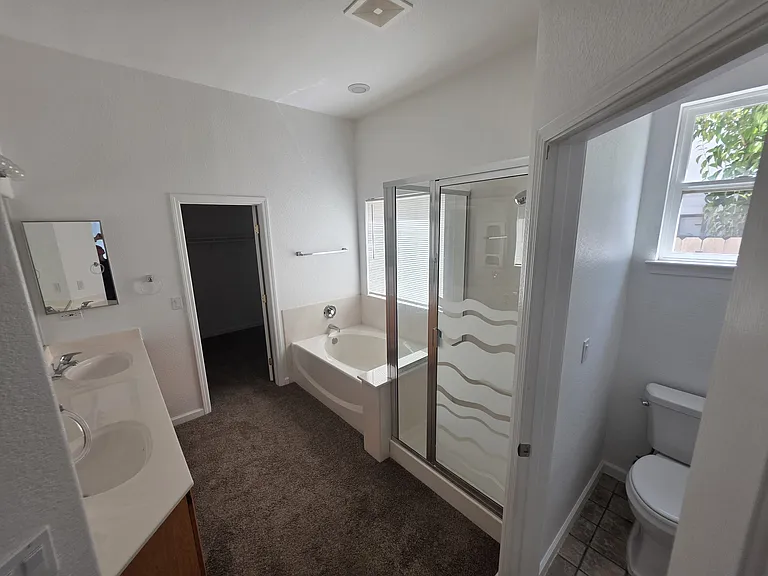 2271 Celtic Dr — Photo 10