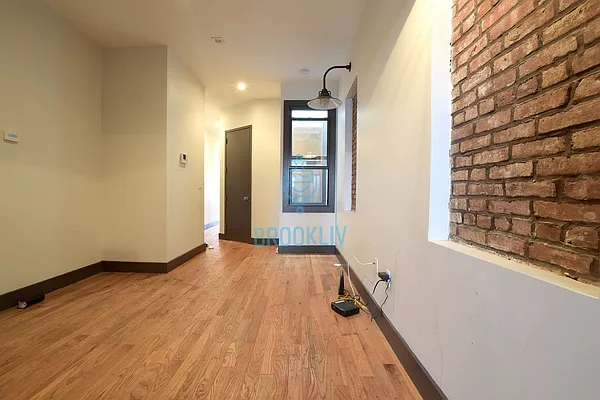 Rented by null | media 17