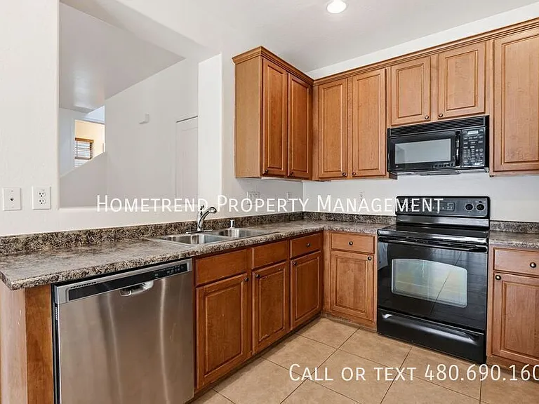 3855 E Santa Fe Ln — Photo 24