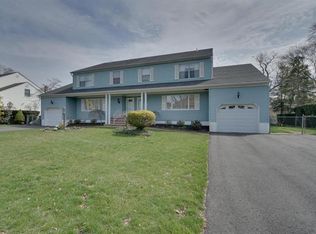 19-21 Bonnie Dr, Middletown, NJ 07748