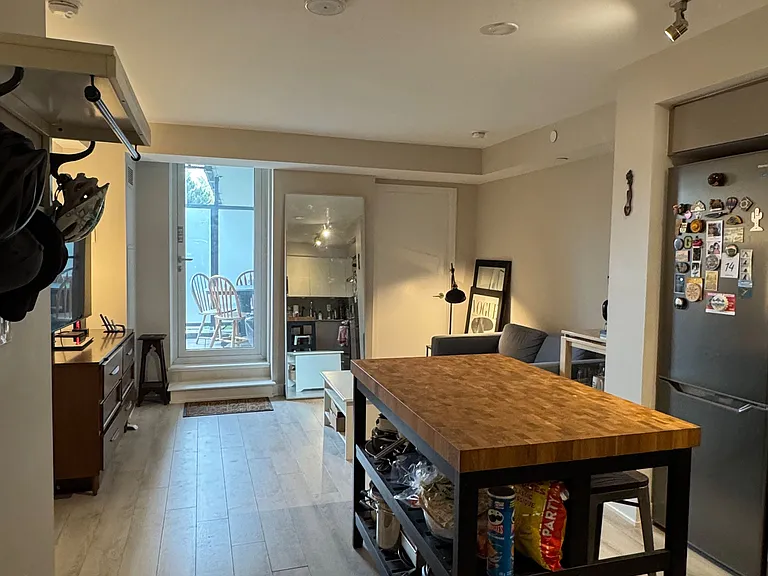 160 Flemington Rd #317 — Photo 9