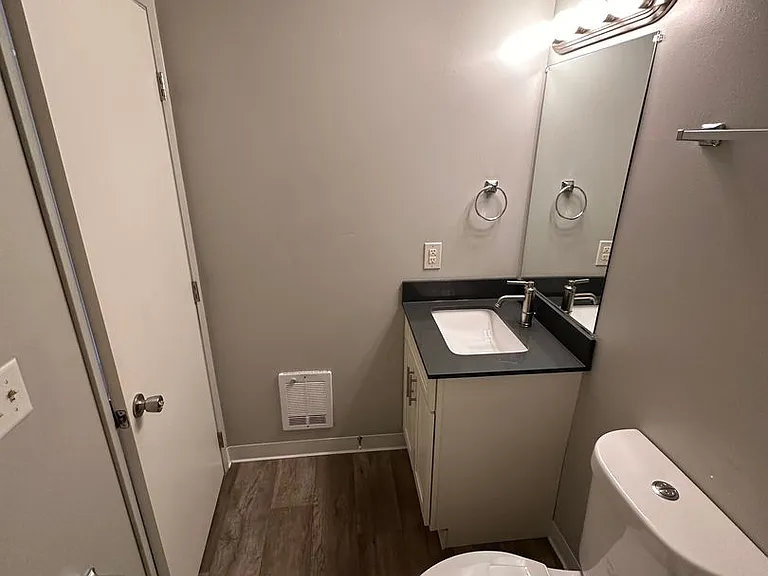 Cascade Court Apartments — Photo 9