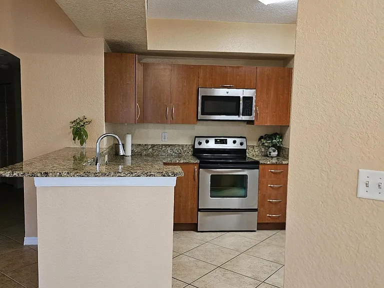 150 SW Peacock Blvd #103 — Photo 4