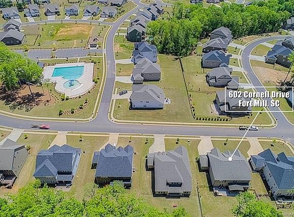 5th image of 602 Cornell Dr