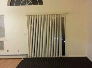 6722 73rd Pl, Flushing, NY 11379
