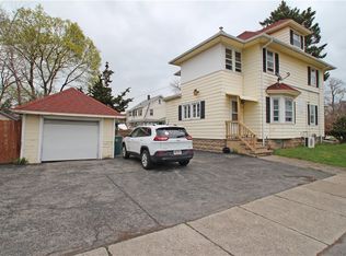 3299 Lake Ave, Rochester, NY 14612