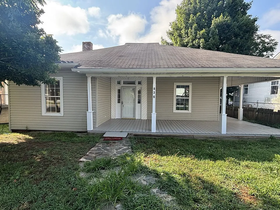 836 W Sprague St