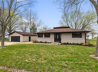 4 Carella Dr, Altamont, IL