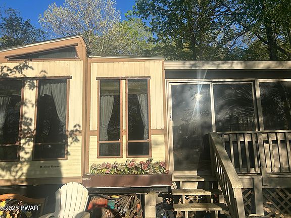 2nd image of 102 Lake Dr N #1772