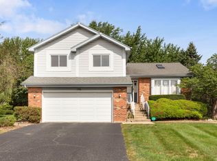 176 Denberry Ct, Lake Zurich, IL 60047