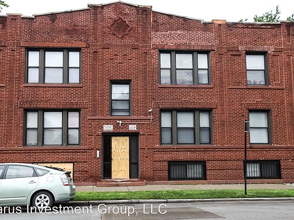 3rd image of 818 E 67th St #2