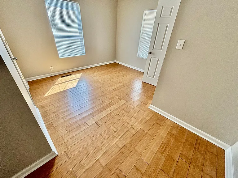 111 Marne Ave — Photo 13