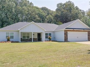 25 Sweetwater Branch Rd, Fort Mitchell, AL 36856