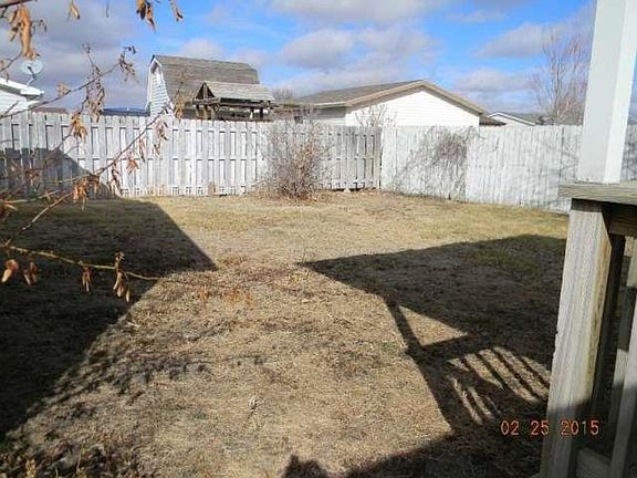 2nd image of 1327 Bridle Ln