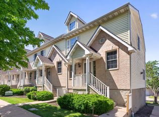 215 W Cortland Center Rd, Cortland, IL 60112