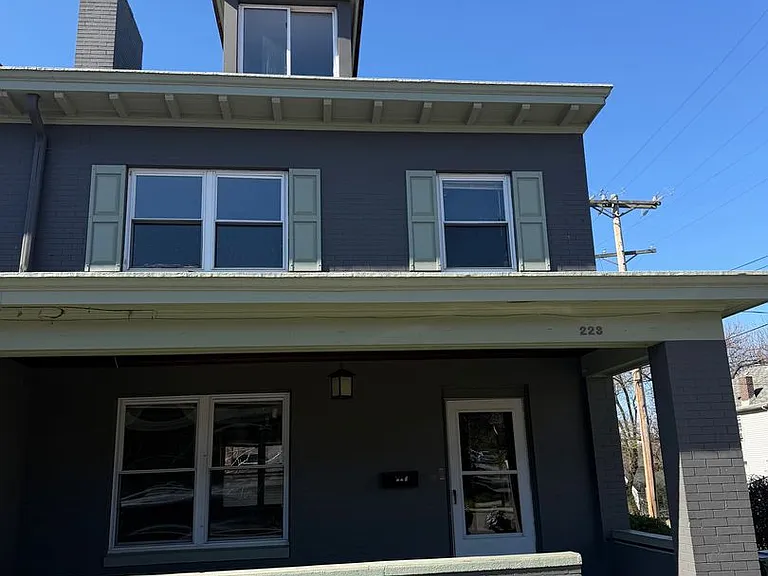 200-223 Gilliland Pl — Photo 1