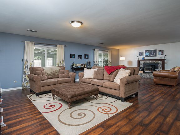 4th image of 4918 Bowman Oaks Way