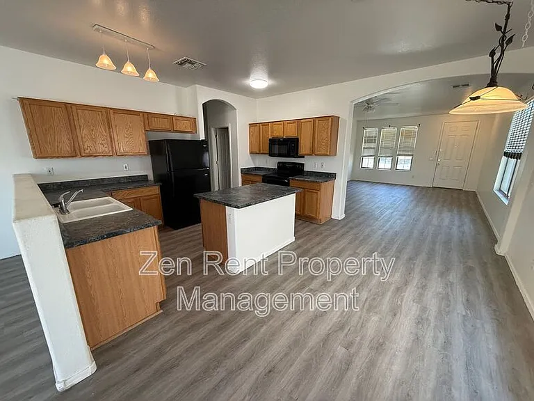 3102 W Belle Ave — Photo 5
