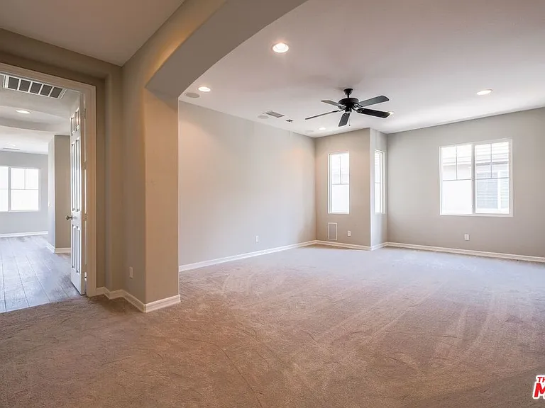 22430 Leisure Dr — Photo 25