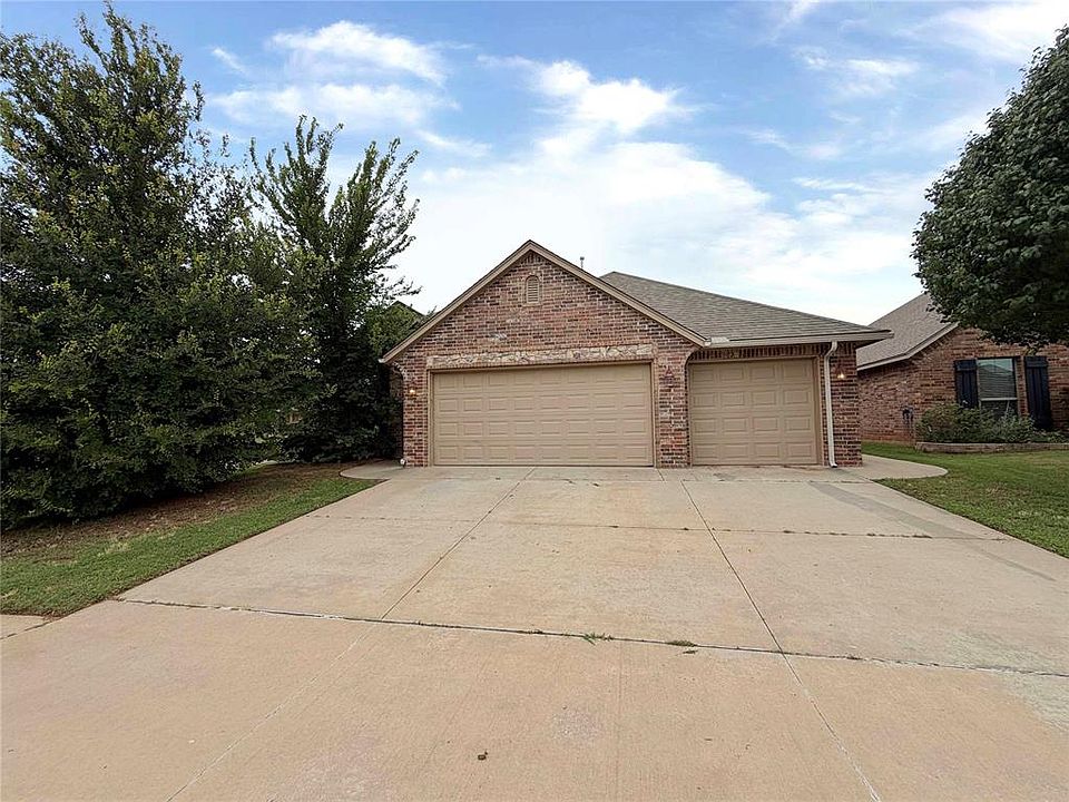 1st image of 10900 SW 32nd Ter