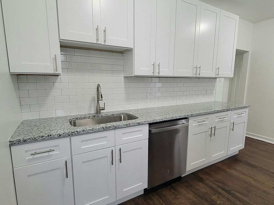 1st image of 2016 W Estes Ave #1