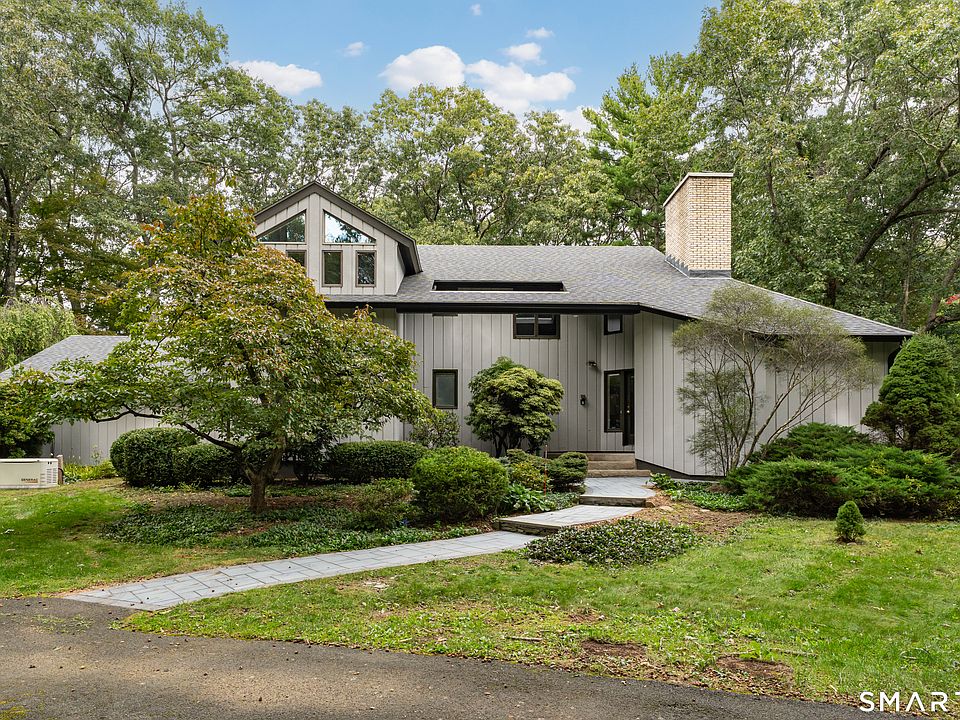 1st image of 200 Deer Ln