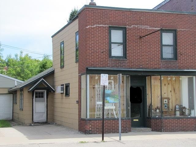 1st image of 624 S 2nd Ave