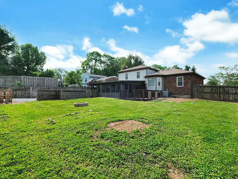 8605 Amerivan Dr — Photo 5