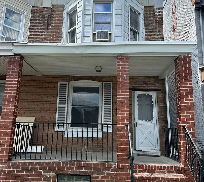 202 S 4th St